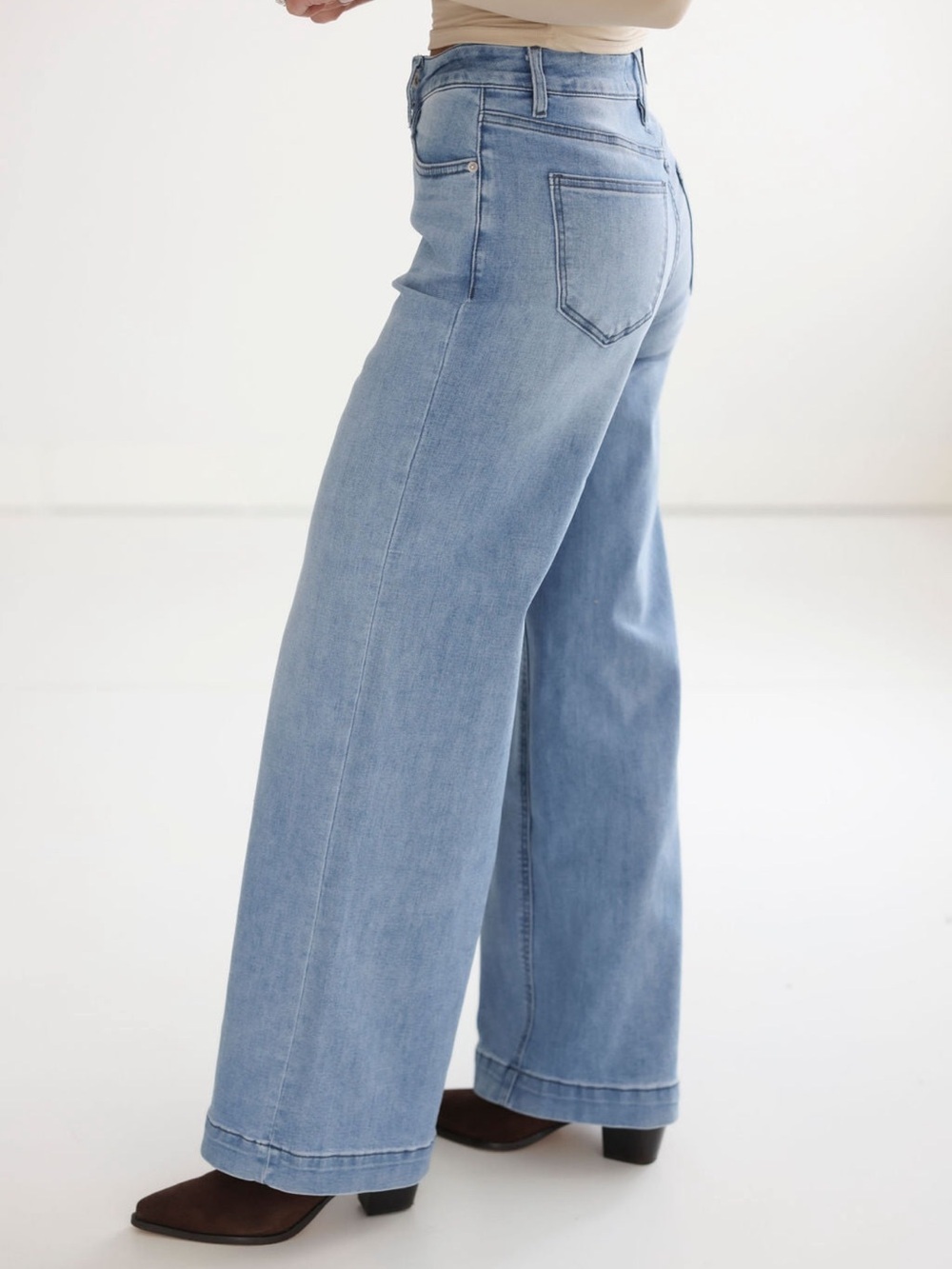 Mica Wide Leg Jean Womens Size 28 Light Wash Stretch Comfortable Denim New - Picture 2 of 16